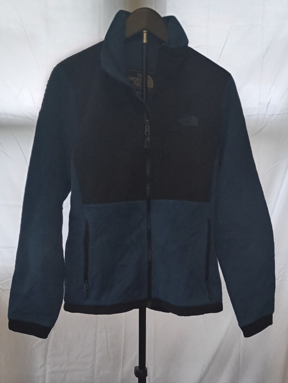 The North Face Women's Black & Navy Full-Zip Fleece Jacket